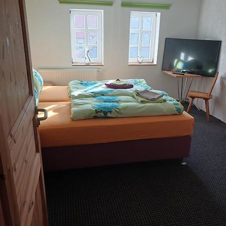 Ferienwohnung Leon Heldburg Екстер'єр фото