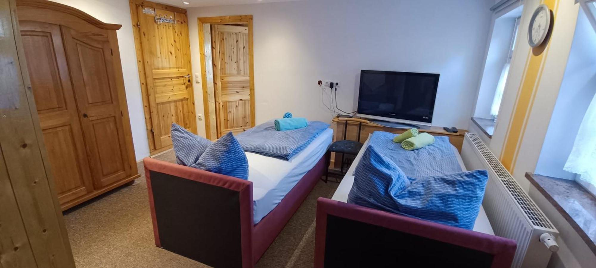 Ferienwohnung Leon Heldburg Екстер'єр фото