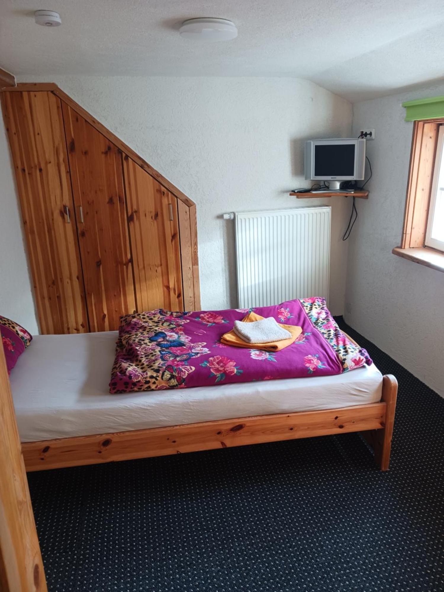 Ferienwohnung Leon Heldburg Екстер'єр фото