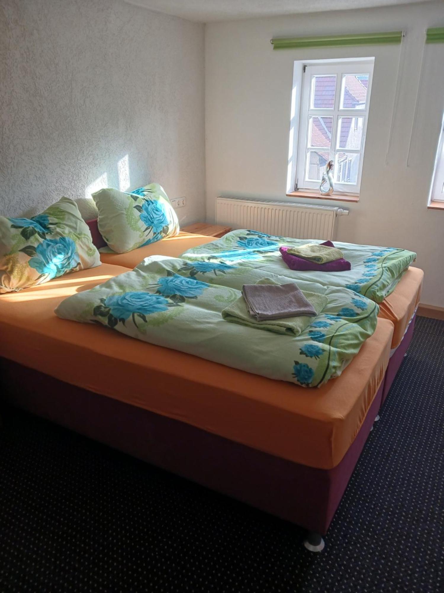 Ferienwohnung Leon Heldburg Екстер'єр фото
