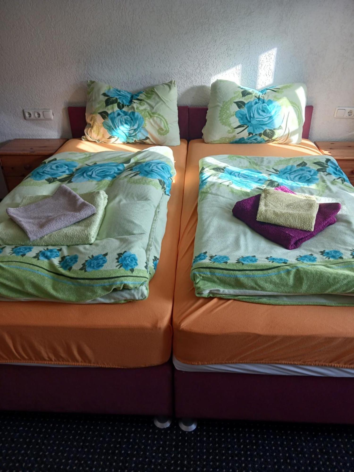 Ferienwohnung Leon Heldburg Екстер'єр фото